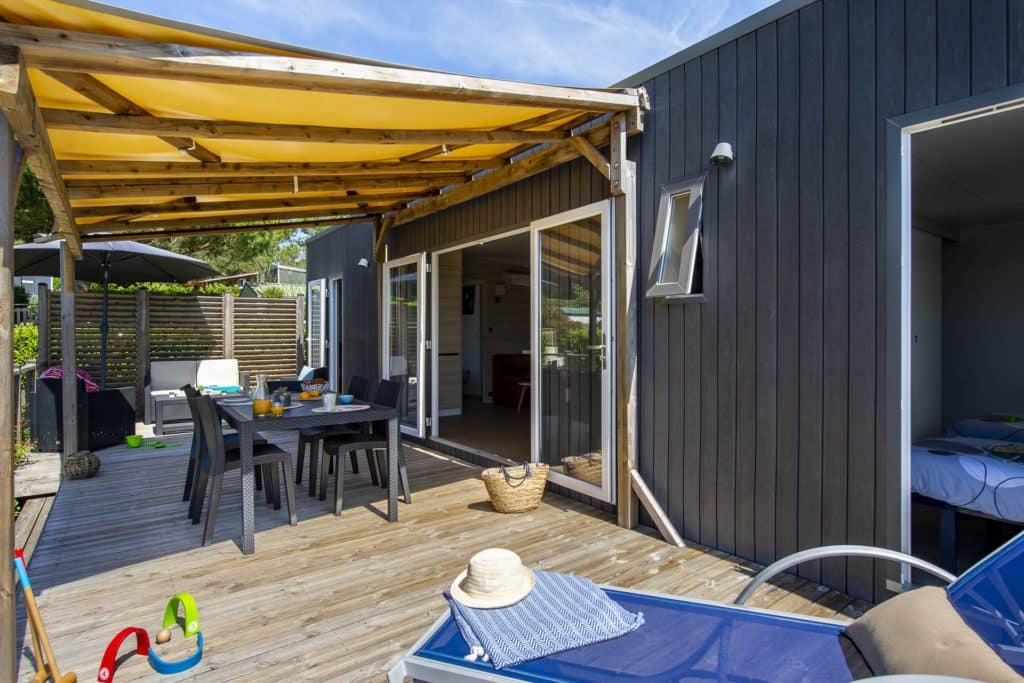 Mobil-home PREMIUM – 2 chambres – 2 salles d&rsquo;eau – Suite parentale